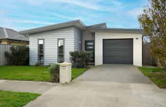 32 Hodgkinson Road, PEGASUS