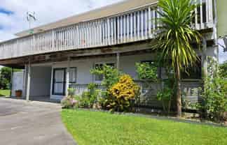 87a Tiroroa Avenue, Te Atatu South