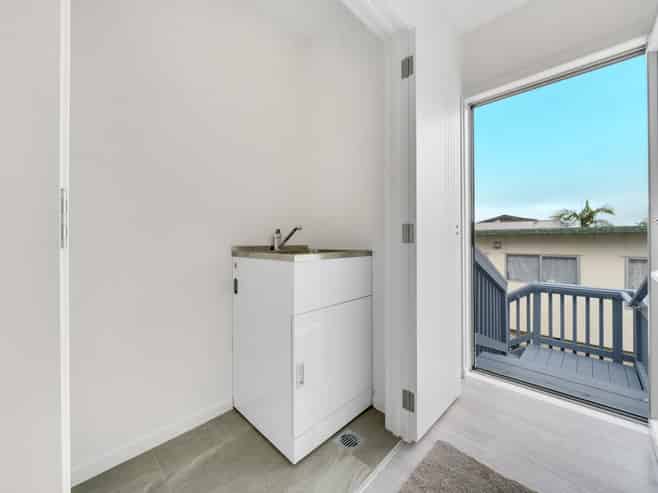 4/1/16D Dallinghoe Crescent, Milford