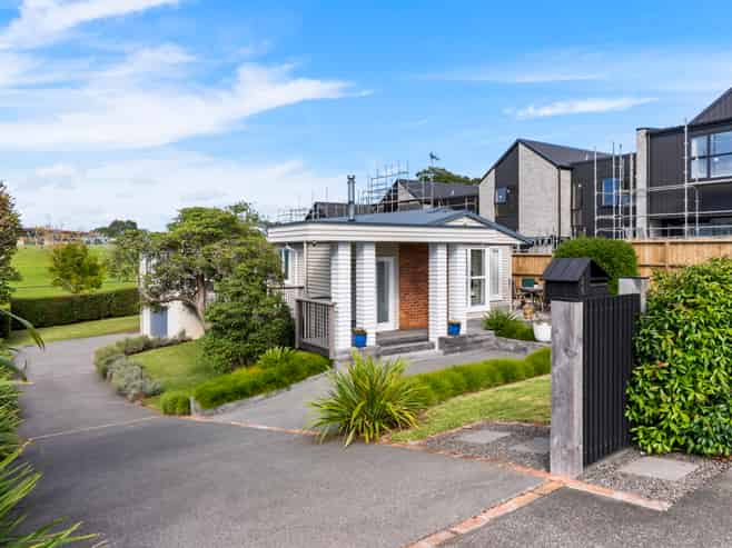 24 Weybridge Crescent, Glen Innes