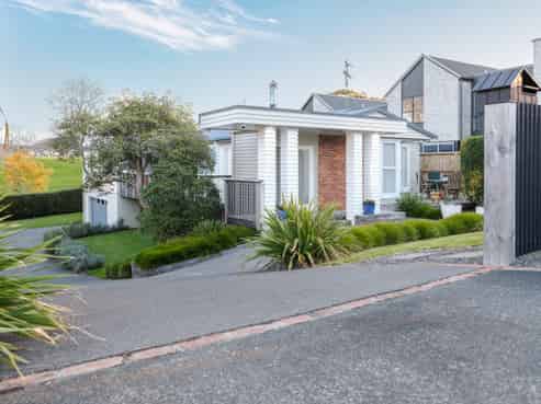24 Weybridge Crescent, Glen Innes