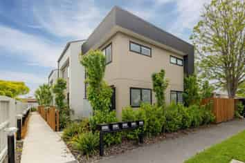 4/443 Madras Street, Saint Albans