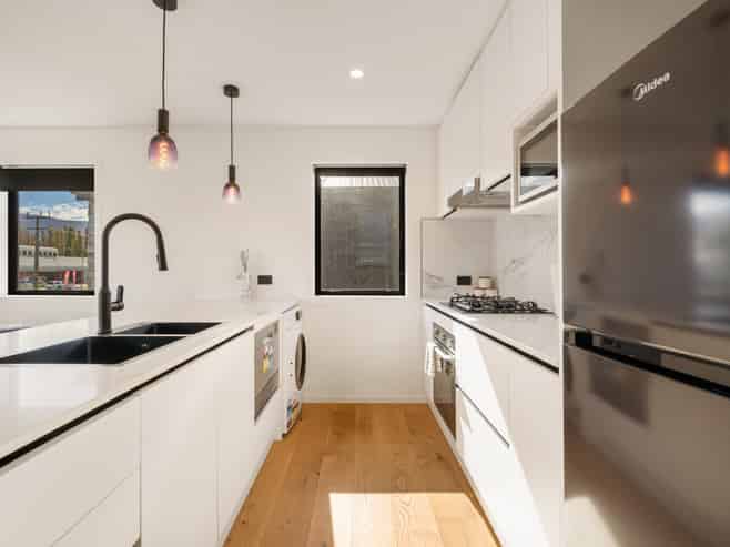 43 Shortcut Road, Cromwell