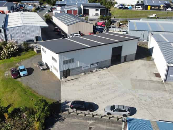 Mint Warehouse with Yard - Options Available