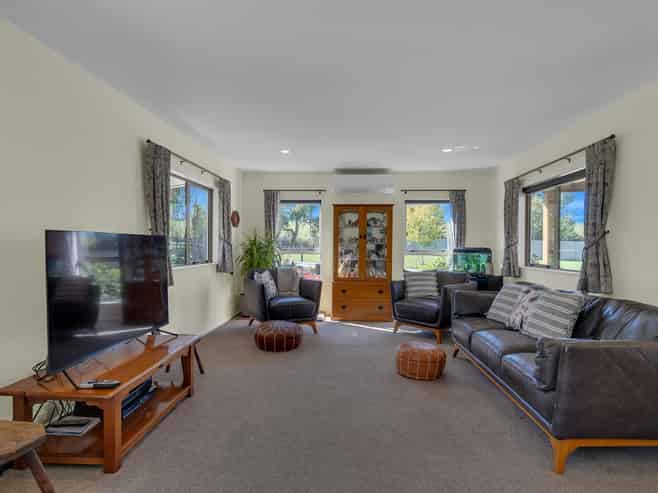 305 Loburn Terrace Road, Loburn