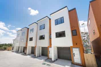 3,4,23,24/145 Albany Highway, Albany