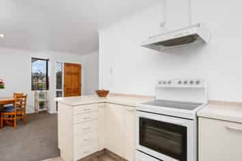 2/30 Townshend Crescent, Halswell