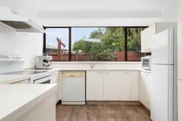 2/30 Townshend Crescent, Halswell