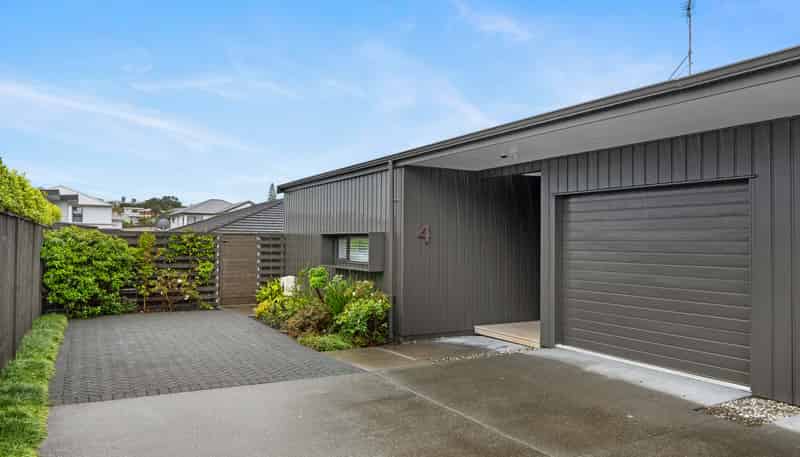 4 Kuparu Lane, Red Beach