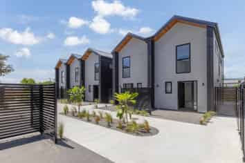 9/624A Queen Street East, Levin