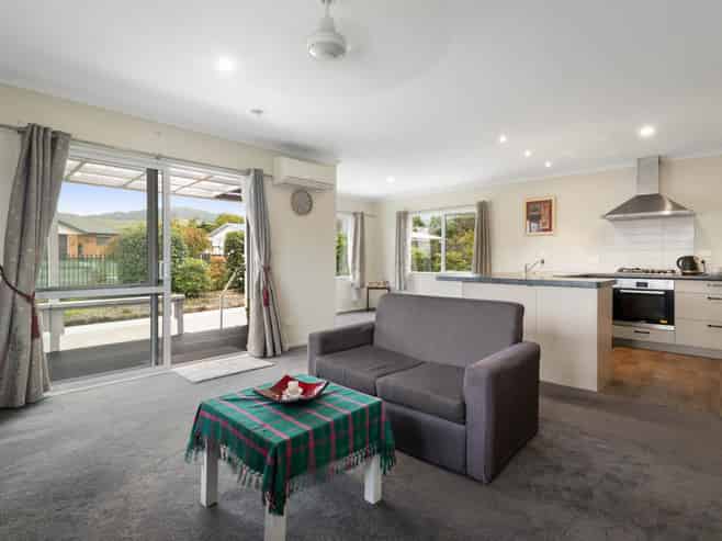 12 Kensington Road, Waihi