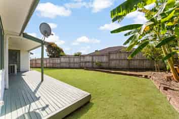 106a Royal Road, Massey