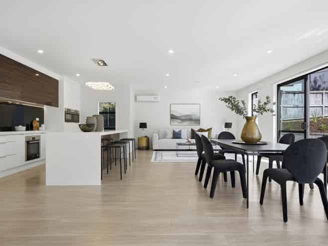 9 Caldera Drive, Long Bay