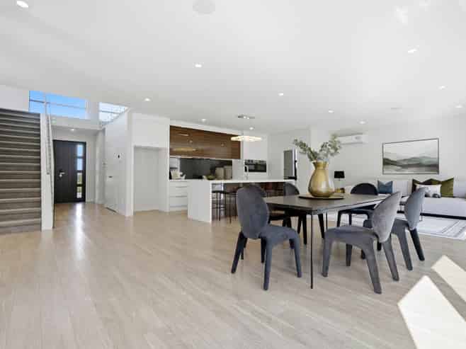 9 Caldera Drive, Long Bay