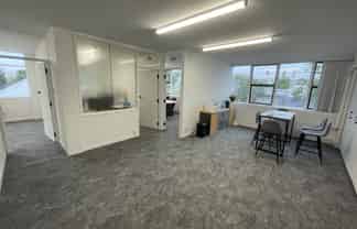 Entry-Level Office | 3 Parks