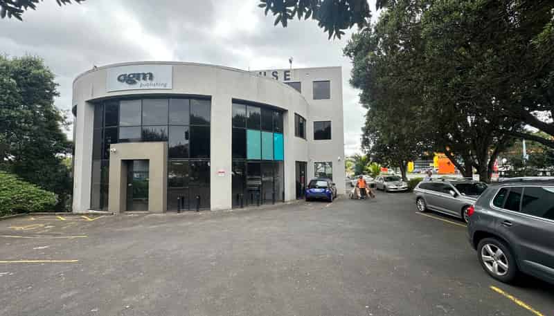 409 New North Road, Kingsland