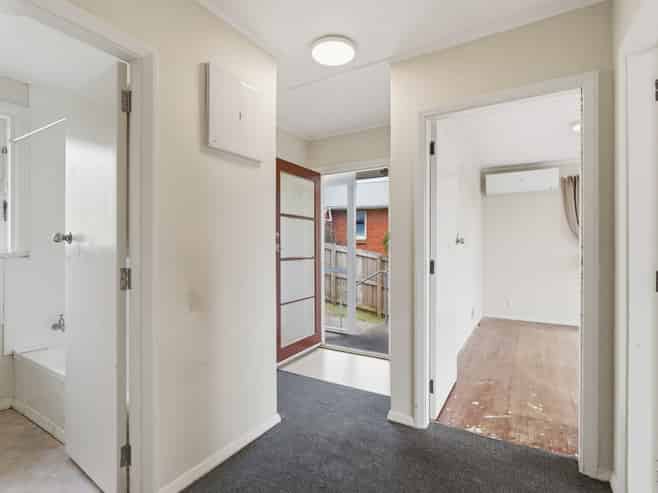 82 Turnbull Street, Brockville