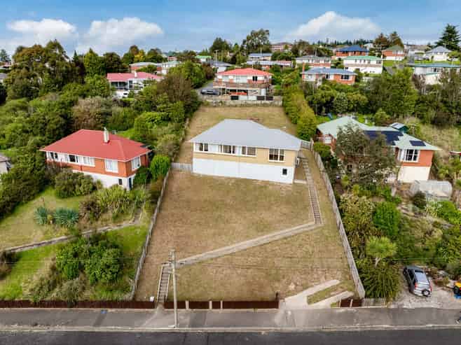 82 Turnbull Street, Brockville