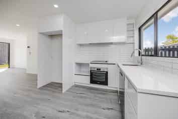 10D Tinkler Place, Favona