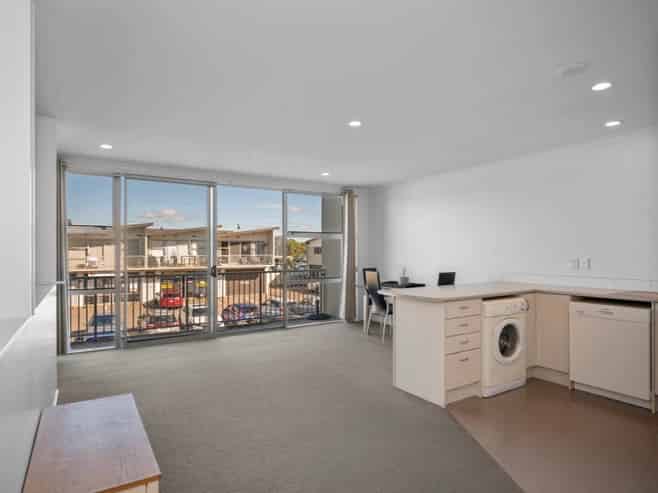 24/60 Parton Road, Papamoa