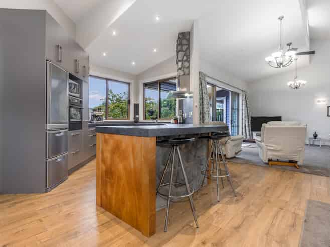 28 Ludlam Way, Otaki