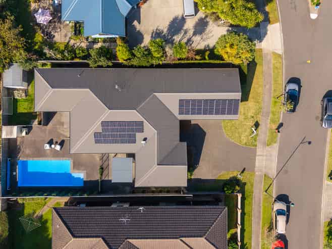 5 Camberley Way, Huntington