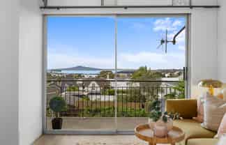 9/16 Belmont Terrace, Remuera