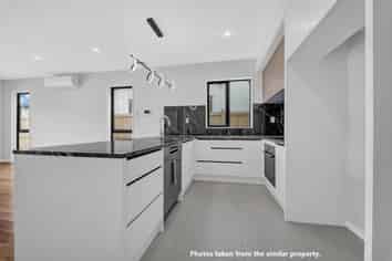 9  Kapeta Lane, Karaka