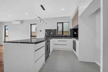 11 Kapeta Lane, Karaka