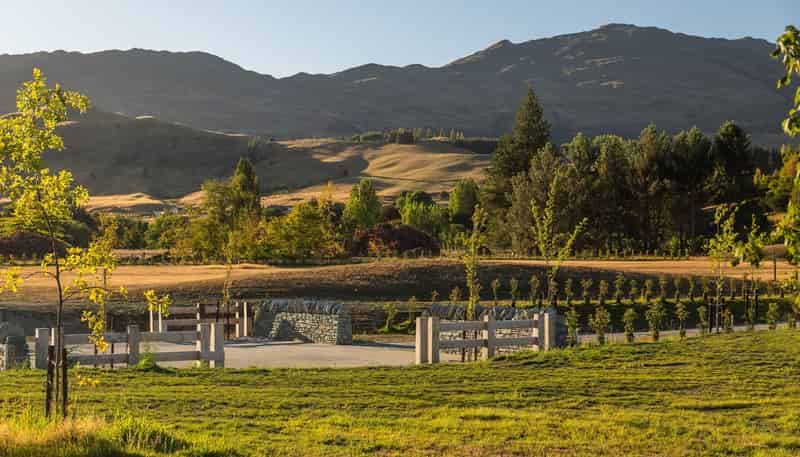 111 Fitzpatrick Road, Dalefield