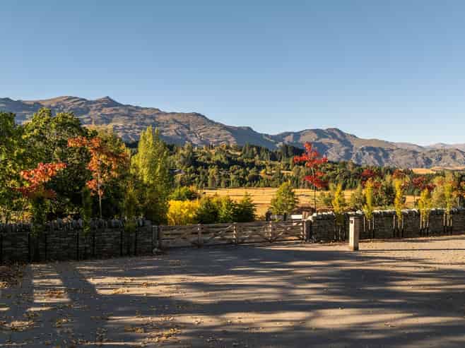 111 Fitzpatrick Road, Dalefield