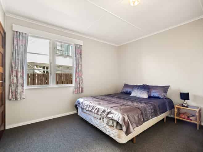 80 Stenhope Crescent, Corstorphine