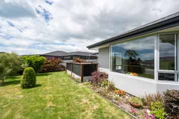 11 Les Wakefield Road, Mapua