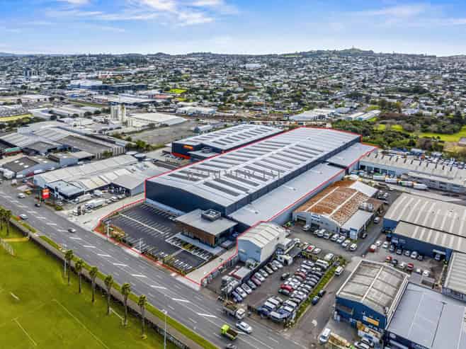 13,027sqm Brand New Warehouse & HQ