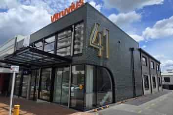 Contemporary commercial showpiece!