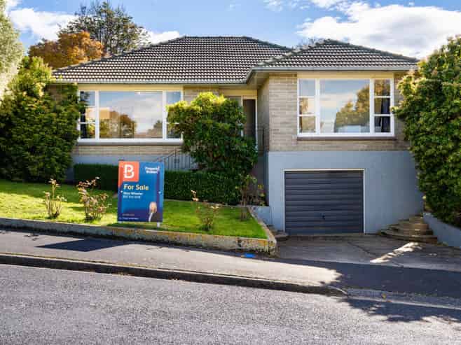 11 Pioneer Crescent, Helensburgh