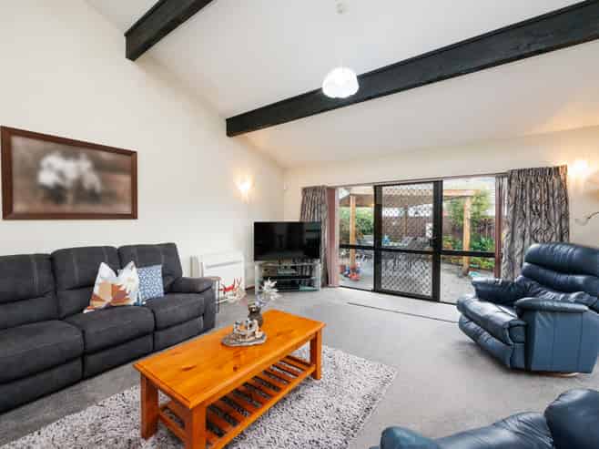 61 Clarke Avenue, Highbury