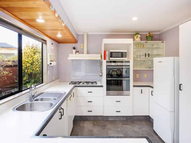 61 Clarke Avenue, Highbury