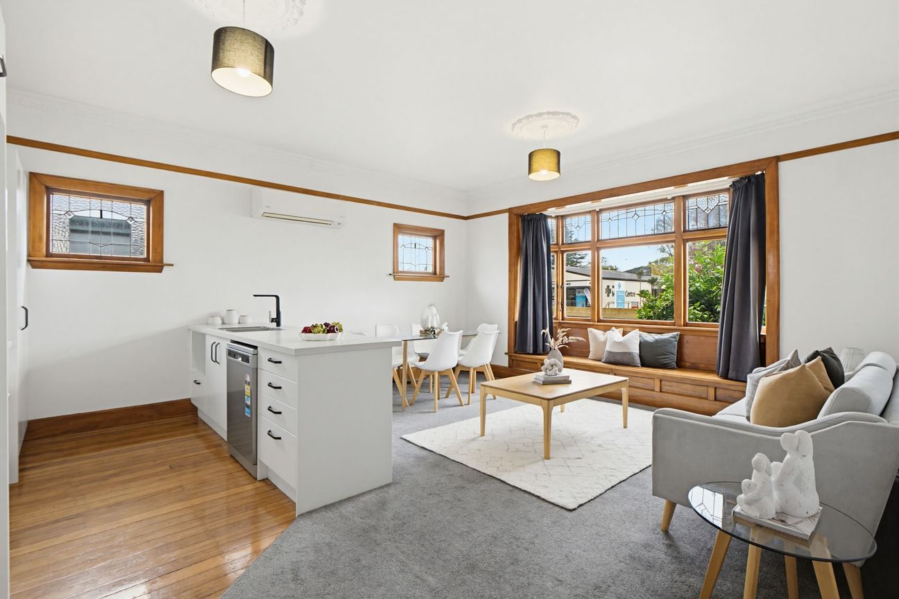Four Bedrooms, Freehold, Fantastic Value! – pohled 5