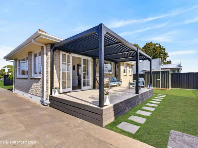 813 Willowpark Road South, Akina