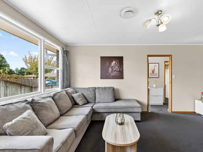 813 Willowpark Road South, Akina