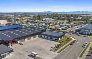 High-spec warehouse + office opportunity