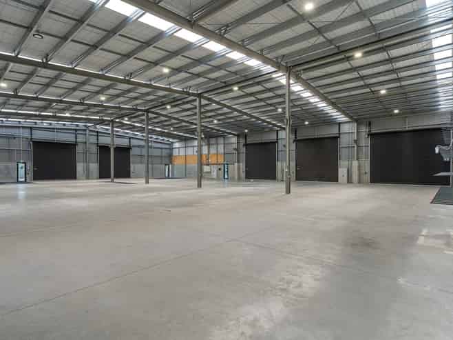 High-spec warehouse + office opportunity