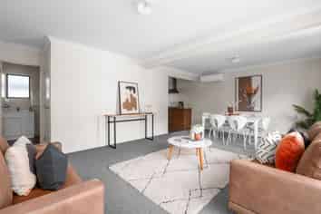 14C Jones Crescent, Melville