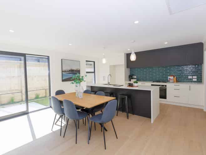 130 Silverstream Road, Crofton Downs