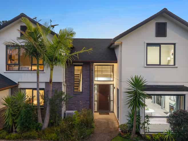 1 Dressage Lane, Greenhithe