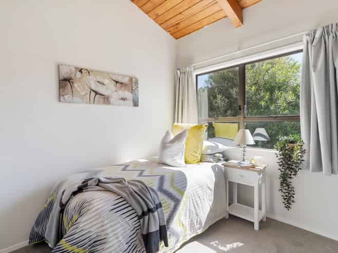 22 Elmira Place, Browns Bay