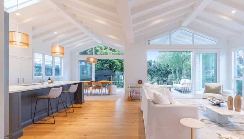 83 Fowlds Avenue, Sandringham