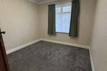 64 Sligo Terrace, Roslyn