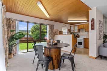 21D Lupton Avenue, Kensington